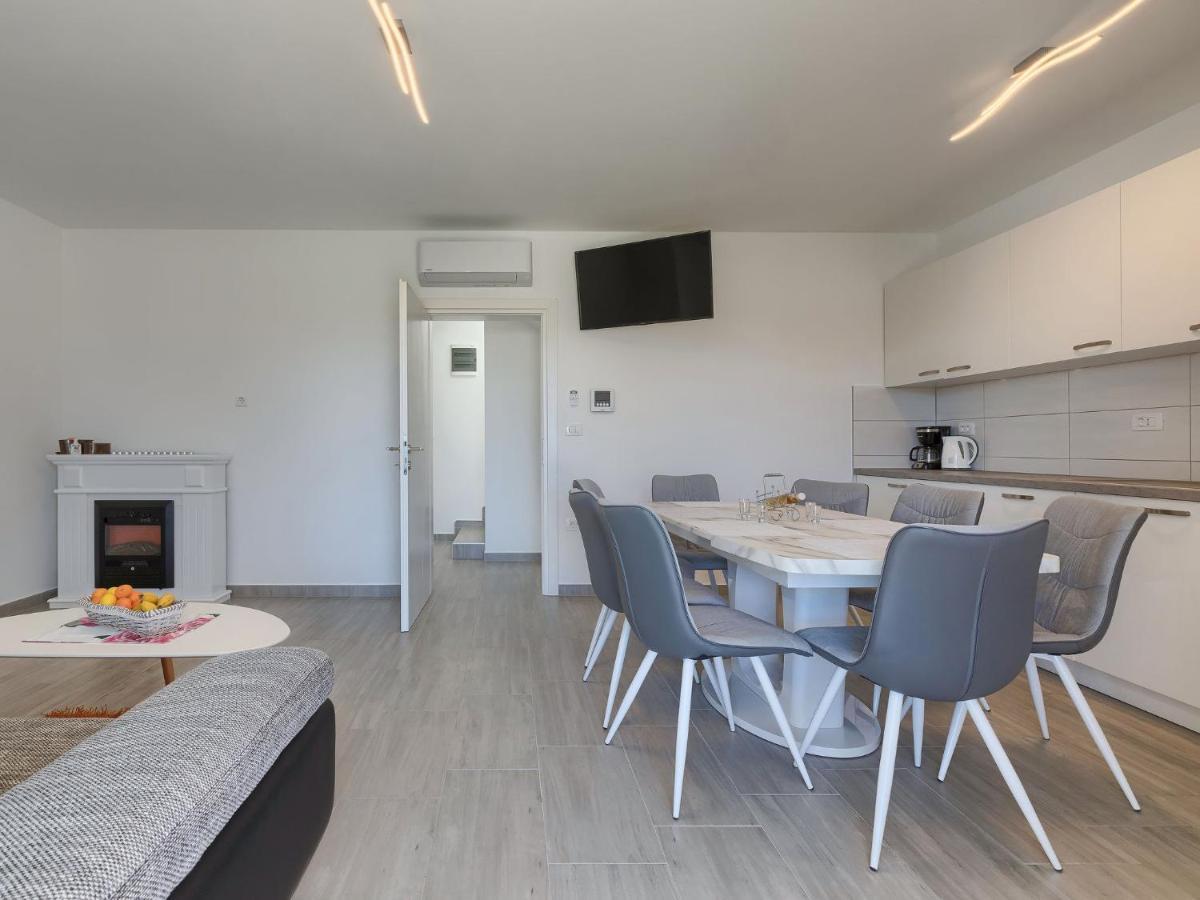 Holiday Home Villa Zirdum By Interhome Nova Vas  Kültér fotó