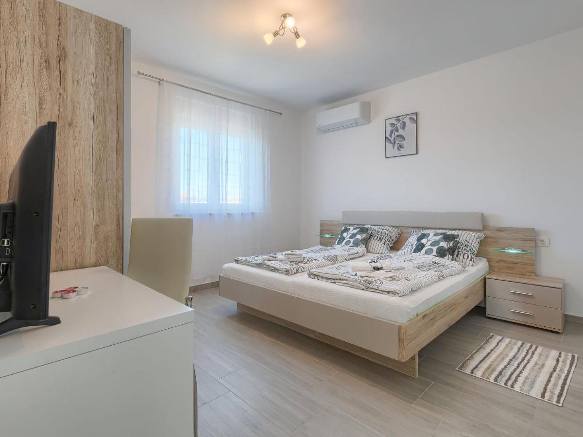 Holiday Home Villa Zirdum By Interhome Nova Vas  Kültér fotó