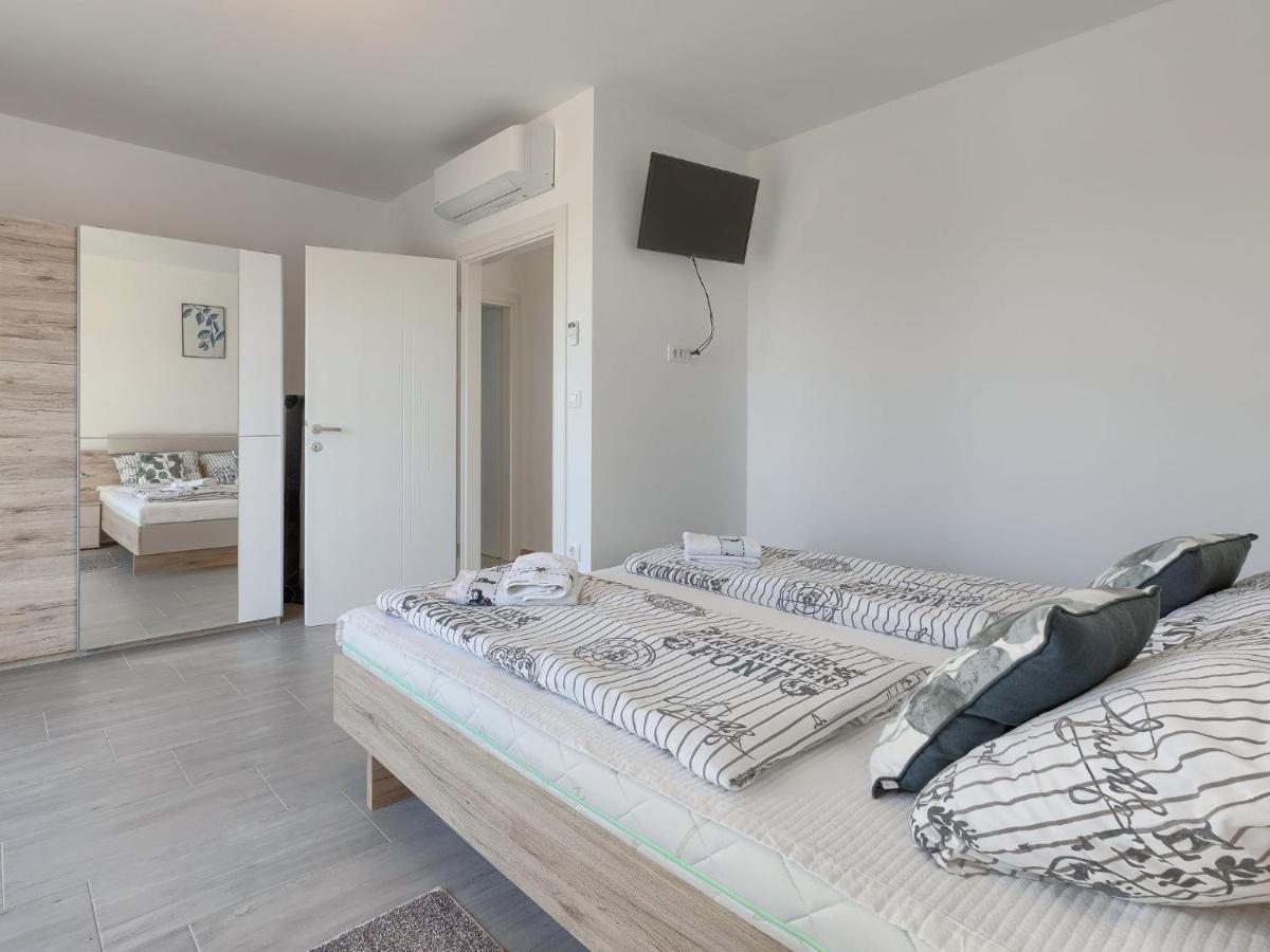 Holiday Home Villa Zirdum By Interhome Nova Vas  Kültér fotó
