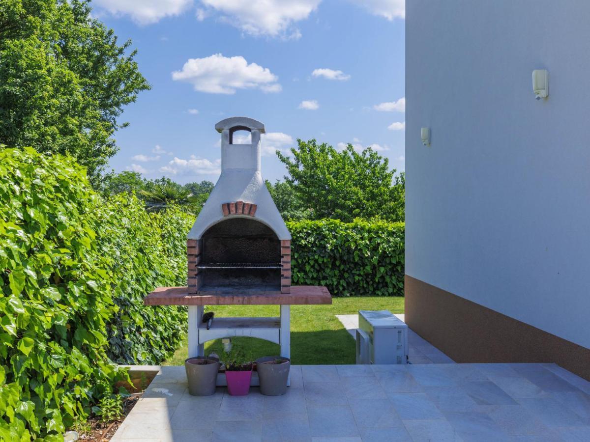 Holiday Home Villa Zirdum By Interhome Nova Vas  Kültér fotó